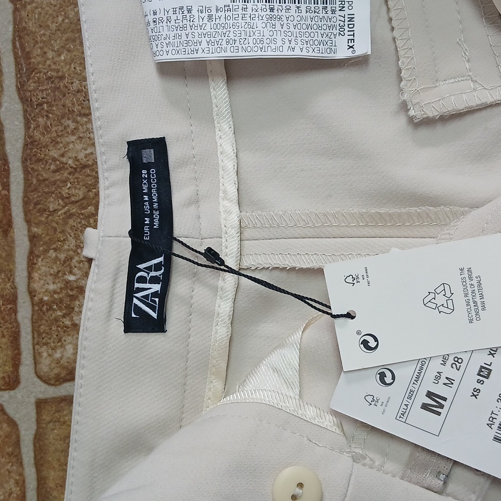 NWT Zara Wide Leg Light Beige Dress Pants Size Medium - Picture 3 of 5